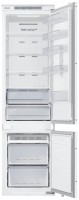 Купить встраиваемый холодильник Samsung BRB30603EWW: цена от 28679 грн.